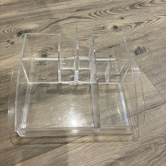 Acrylic Makeup Holder Organizer - Picture 3 of 4